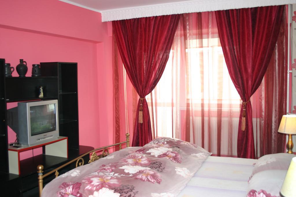 Apartament Ultra Central Style Bacău Exterior foto